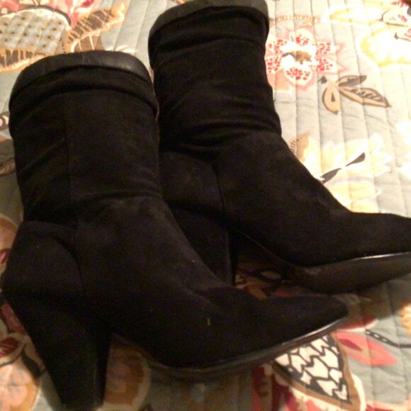 Dakota Chase Black suede book size 9 m - Picture 1 of 5